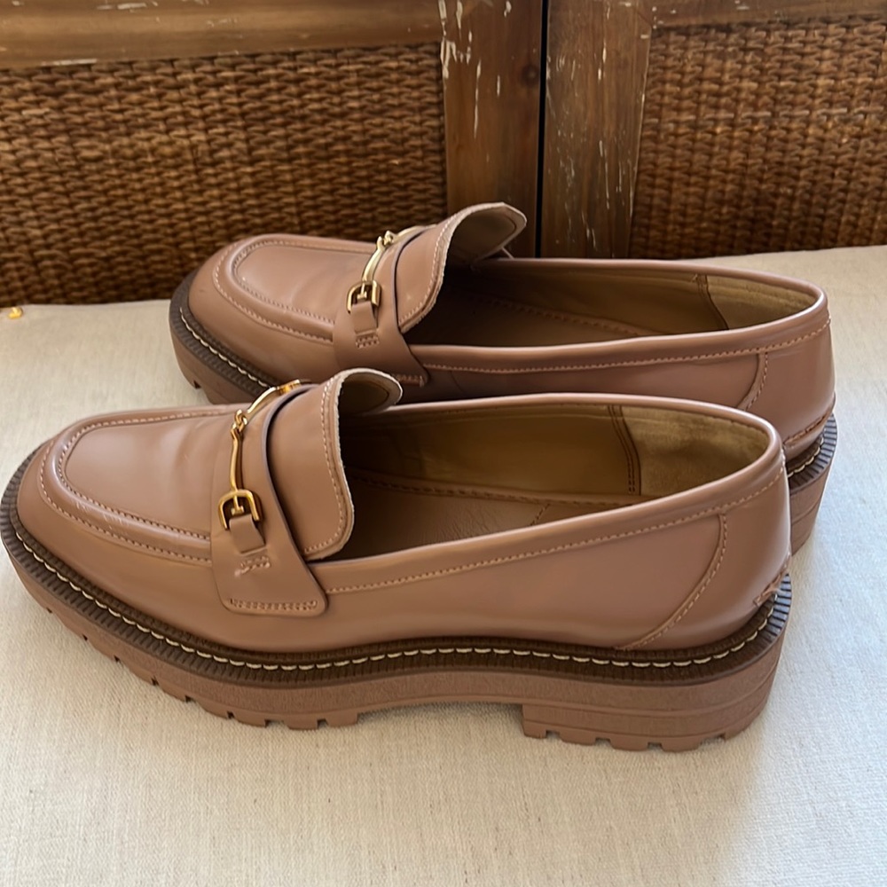 “Almost” new pair of Sam Edelman nude loafers.  Love these shoes! Too small!